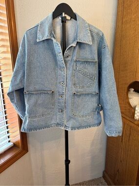 Grass Roots vintage women’s unique light blue Denim Jacket. Made in USA. Size L